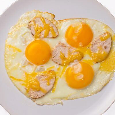 Яичница-глазунья с куриным филе и сыром в Дом еды по цене 310
