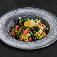 Овощной с брынзой и маслинами в Брынза
