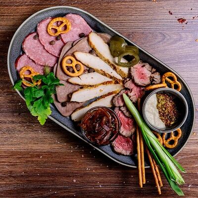 Мясная нарезка в Urban по цене 550 ₽