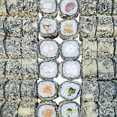 Сет 32 в Roll Goodman по цене 1499 ₽