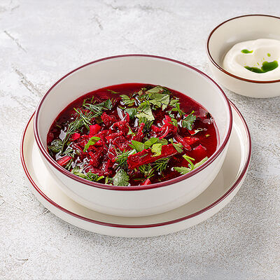 Борщ с говядиной в Шоколадница по цене 540 ₽