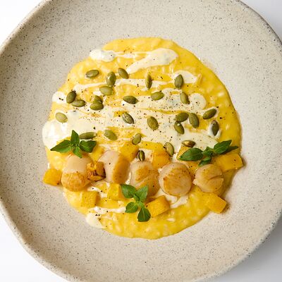 Ризотто с гребешком и тыквой в Beyond по цене 1340 ₽