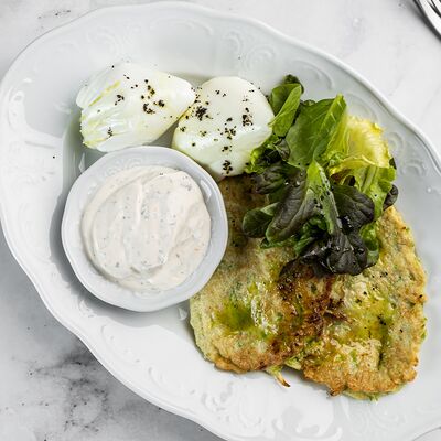 Кабачковые оладьи с пряной сметанойв Патис по цене 506 ₽