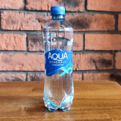 Вода Aqua Minerale с газом в Шурум Бурум по цене 105 ₽