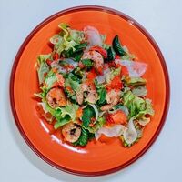 Салат с креветкой и дайконом 175гр в Kitchen lab