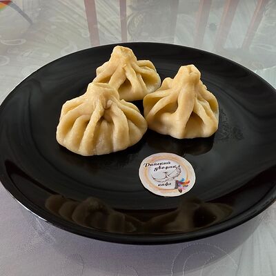 Хинкали отварные с бараниной (3 шт.) в Райский дворик по цене 580 ₽