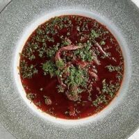 Борщ с мраморной говядинойв Rose Mary