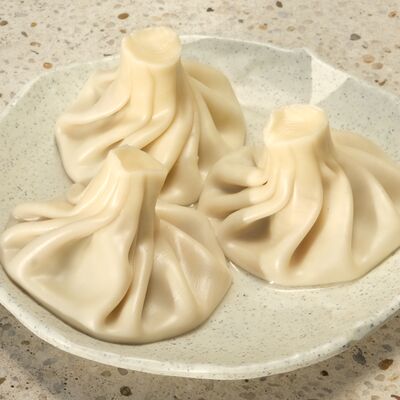 Хинкали с телятинойв Foodmarket по цене 390 ₽