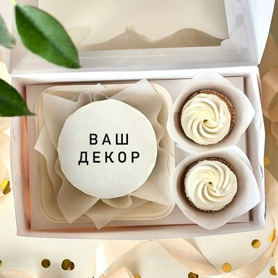 Бенто-торт и 2 капкейка-тортика в стаканчике, ваша подпись в О! Тортик по цене 3390 ₽