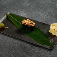 Гункан с угрем в Колхида Palace