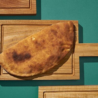 Хачапури Картопилиани с сыром в Хачапури и вино по цене 210 ₽