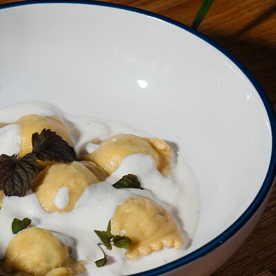 Равиоли с креветками в Cream Soda по цене 710 ₽