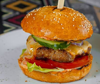 Чизбургер в УЗБЕЧКА N1 по цене 2286 ₸