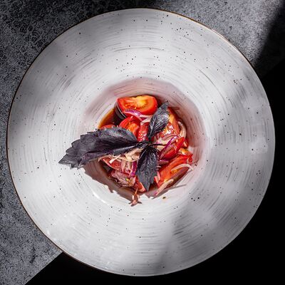 Салат из помидоров в Дюшес по цене 440