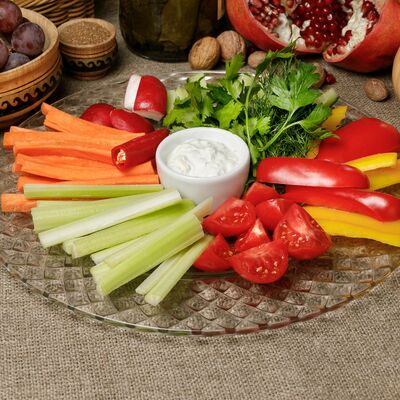 Овощная нарезка в Шашлычный дворик по цене 760 ₽