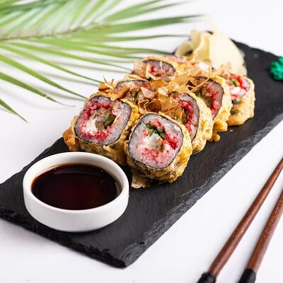 Горячий ролл с угрём в Союз по цене 509 ₽