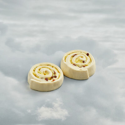 Рулет с ромом и изюмом замороженный в Буше по цене 280 ₽