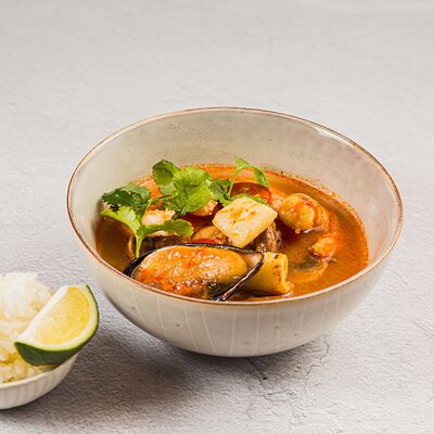 Том ям с морепродуками в Lasosь Sushi&Rolls по цене 699 ₽