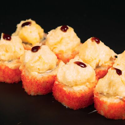 Ролл горячий лосось в Royal fish по цене 345 ₽