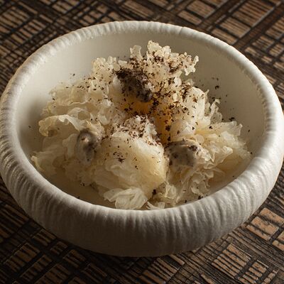 Коралловый гриб с трюфельным понзув Asian Hands по цене 708 ₽