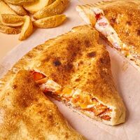 Кальцоне в Cheddar Pizza