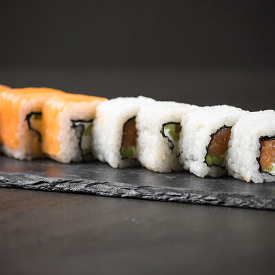 Ролл Филадельфия в Mesto Sushi & Grill по цене 460