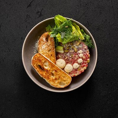 Тартар из говядины в Stories по цене 599 ₽