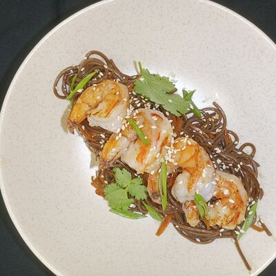 Соба с креветками в Сытый мишка по цене 590 ₽