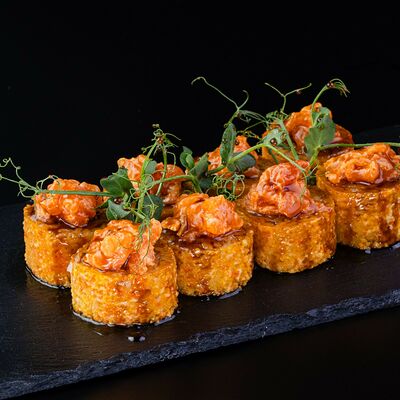 Темпура лосось в СушиТаяки по цене 1006 ₽