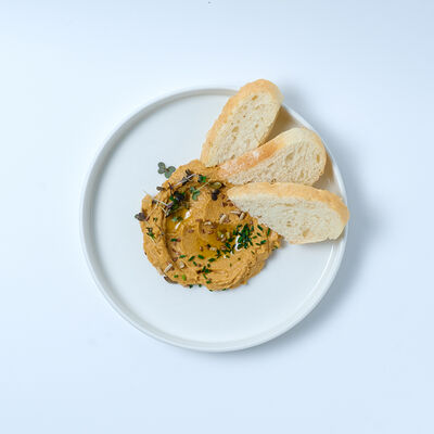 Хумус с чиабаттой в TOAST CAFE по цене 520 ₽