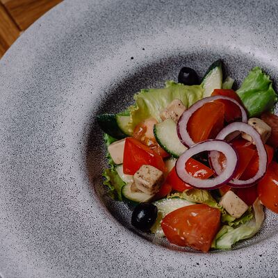 Салат Греческий в Калейдоскоп вкуса по цене 210 ₽