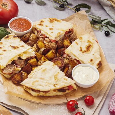 Скепасти со свининойв Пицца и Скепасти по цене 710 ₽