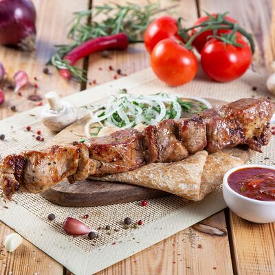 Шашлык из cвинoй шейки в Мангал-House по цене 480 ₽