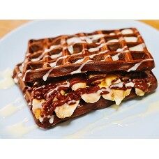 Классическая вафля с бананом и нутеллой в Маленькая Флоренция по цене 334 ₽