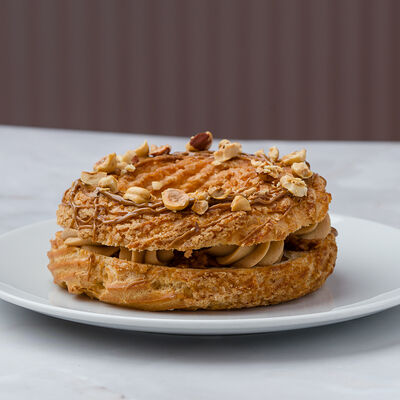 Пирожное Пари брест в Смена вкуса по цене 360 ₽