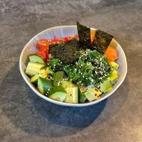 Поке с курицей в Atomic pizza