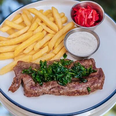 Стейк из говядины с перечным соусомв APOLLO по цене 1199 ₽