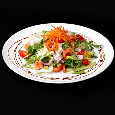 Салат с лососем и зеленью в Ролл Маркет по цене 699