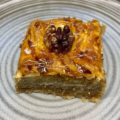 Пахлава в Sololaki по цене 290 ₽