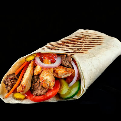 Шаурма с курицей макси в Турецкая шаурма по цене 400 ₽