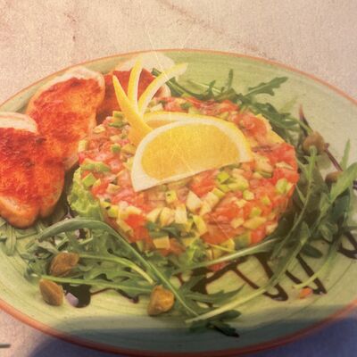 Тартар из семги в Dimarko по цене 700 ₽