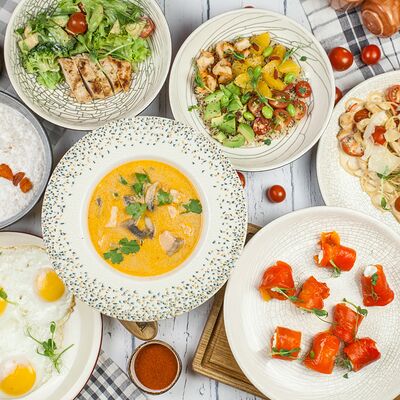 Комбо из 7 блюд в Eat fresh по цене 2490 ₽