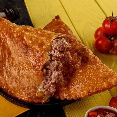 Чебурек Три Мяса XL в Чебурекми по цене 450 ₽