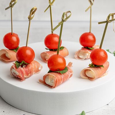 Филадельфия с прошуттов KanapeFest по цене 2790 ₽