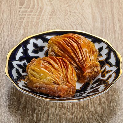 Турецкая пахлава 3 в Чайхана Плов N1 по цене 85 ₽