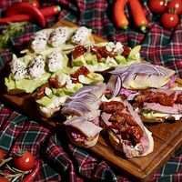 Сет брускетт в Harats pub