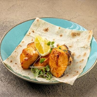 Шашлык из лосося на гриле в У рыбака по цене 1600 ₽