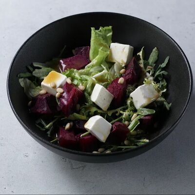 Салат Рубиновая полянав Сварня по цене 550 ₽