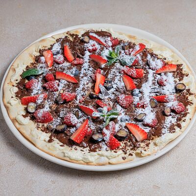 Пицца Дольче в Bocconcino по цене 2440 ₽