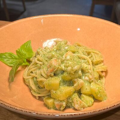 Паста с соусом песто и креветками в Trattoria Siesta по цене 780 ₽